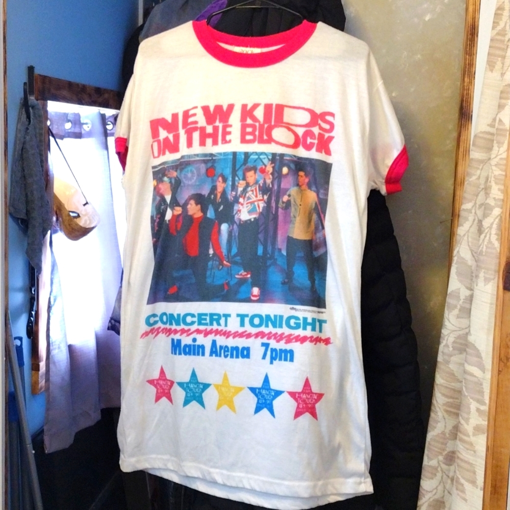 New kids on the block, hang tough world tour 89-90 oversized T-shirt.